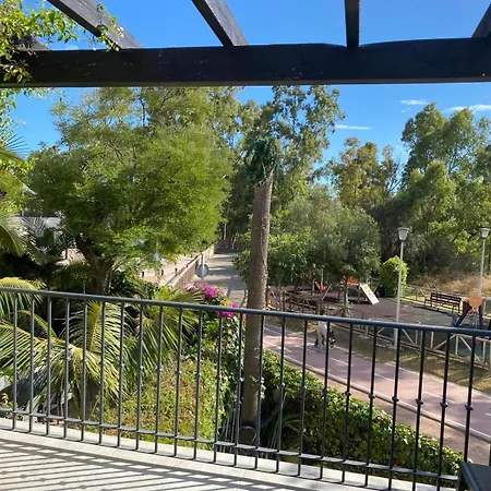 New - Mija Basement Loft Steps From - Perfect For Sun And Sport Seekers מארבלה