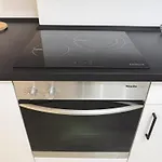 New - Mija Basement Loft Steps From - Perfect For Sun And Sport Seekers מארבלה
