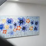 New - Mija Basement Loft Steps From - Perfect For Sun And Sport Seekers * מארבלה