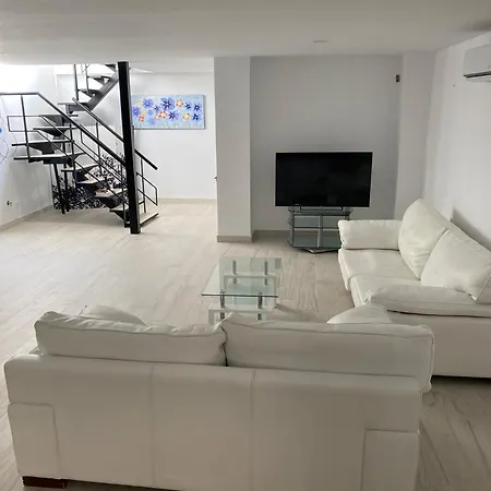 New - Mija Basement Loft Steps From - Perfect For Sun And Sport Seekers Марбелья