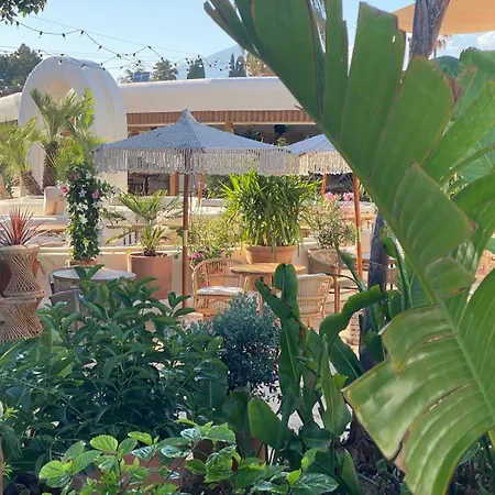 New - Mija Basement Loft Steps From - Perfect For Sun And Sport Seekers * Marbella