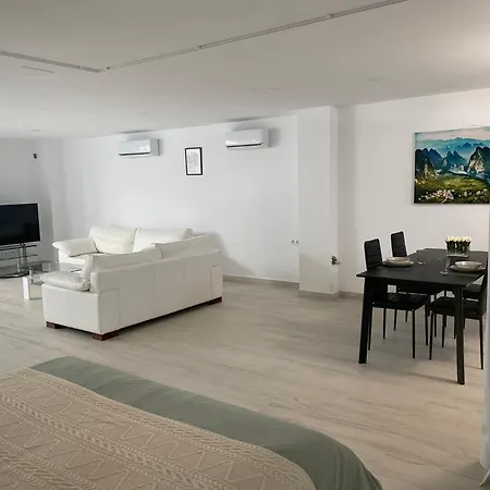 New - Mija Basement Loft Steps From - Perfect For Sun And Sport Seekers Feriehus