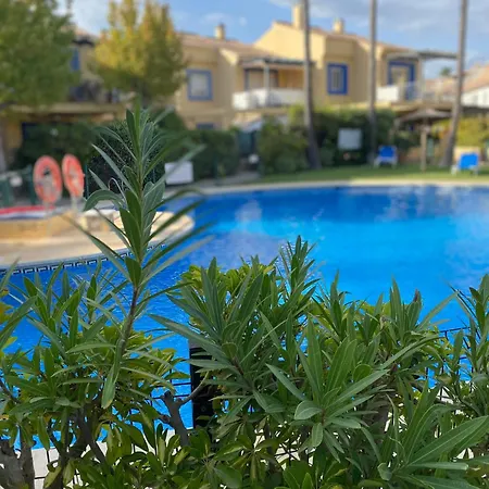 New - Mija Basement Loft Steps From - Perfect For Sun And Sport Seekers Tatil Evi *