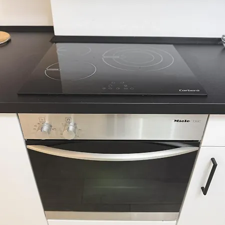 New - Mija Basement Loft Steps From - Perfect For Sun And Sport Seekers 마르베야