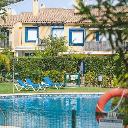 New - Mija Basement Loft Steps From - Perfect For Sun And Sport Seekers Tatil Evi Marbella