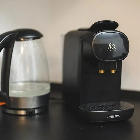 New - Mija Basement Loft Steps From - Perfect For Sun And Sport Seekers * 마르베야