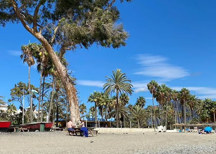 New - Mija Basement Loft Steps From - Perfect For Sun And Sport Seekers בית נופש מארבלה