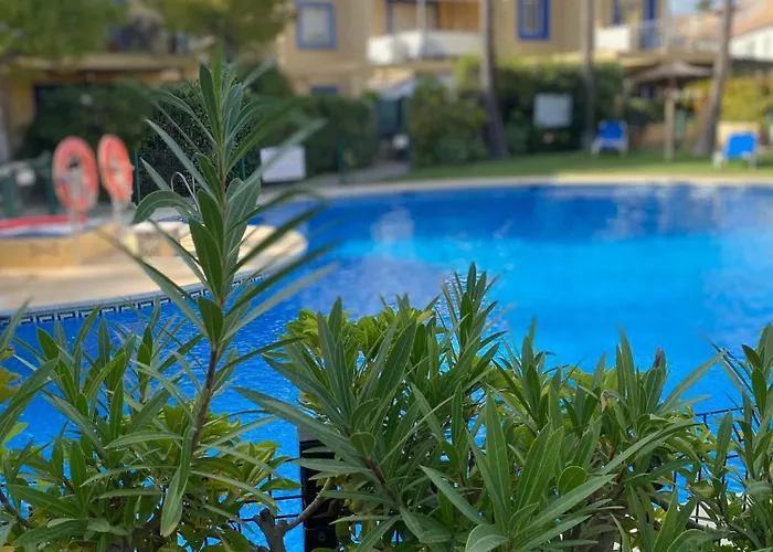 New - Mija Basement Loft Steps From - Perfect For Sun And Sport Seekers בית נופש *