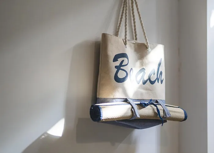 New - Mija Basement Loft Steps From - Perfect For Sun And Sport Seekers בית נופש מארבלה