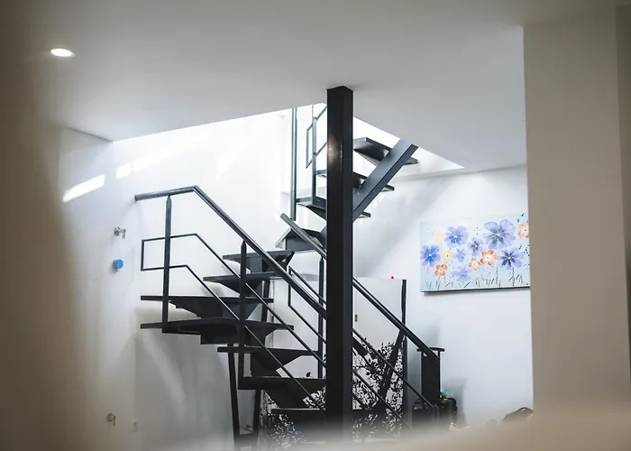 בית נופש New - Mija Basement Loft Steps From - Perfect For Sun And Sport Seekers