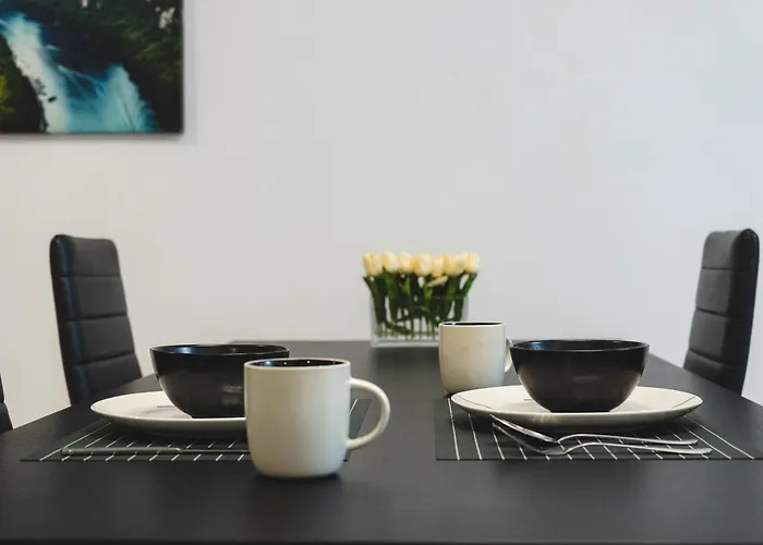 New - Mija Basement Loft Steps From - Perfect For Sun And Sport Seekers * מארבלה