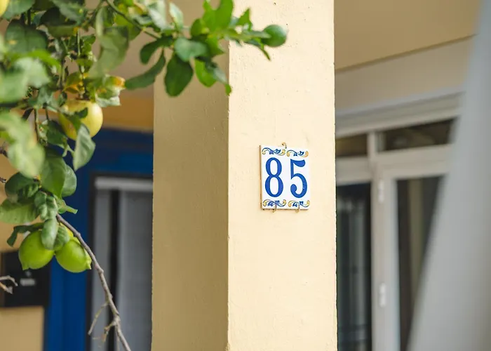 New - Mija Basement Loft Steps From - Perfect For Sun And Sport Seekers בית נופש