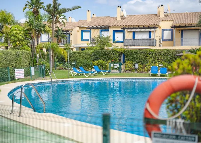 בית נופש New - Mija Basement Loft Steps From - Perfect For Sun And Sport Seekers מארבלה