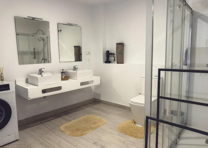 New - Mija Basement Loft Steps From - Perfect For Sun And Sport Seekers Holiday home *