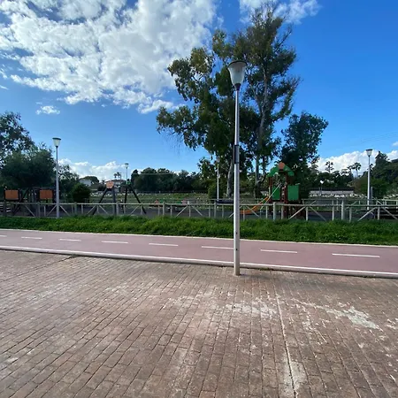 Casa de Férias New - Mija Basement Loft Steps From - Perfect For Sun And Sport Seekers