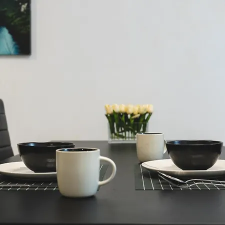 New - Mija Basement Loft Steps From - Perfect For Sun And Sport Seekers * Marbella