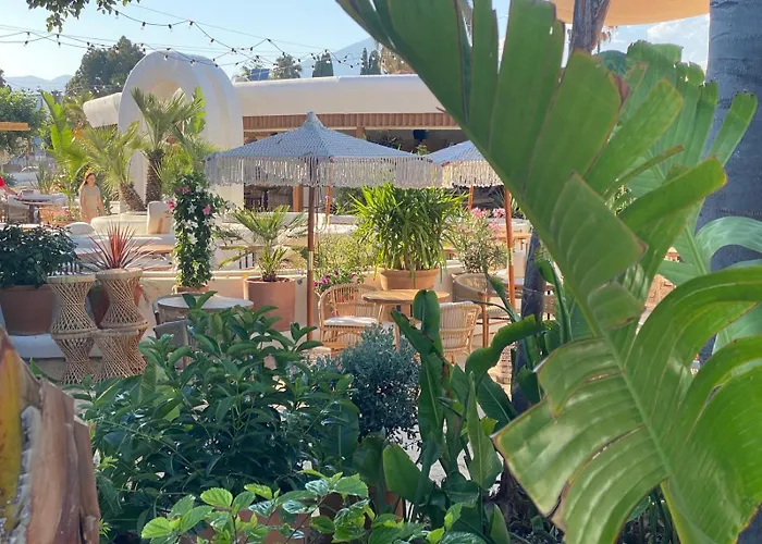 New - Mija Basement Loft Steps From - Perfect For Sun And Sport Seekers * Marbella